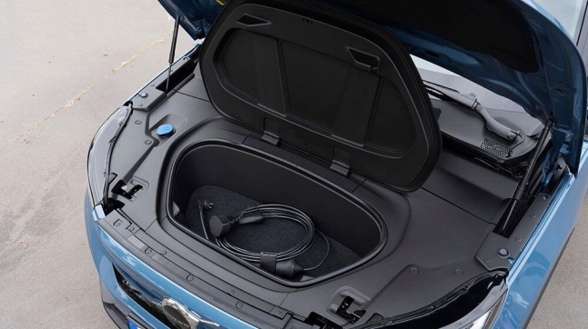 Không gian để đồ tiện dụng Volvo EC40 Ultra